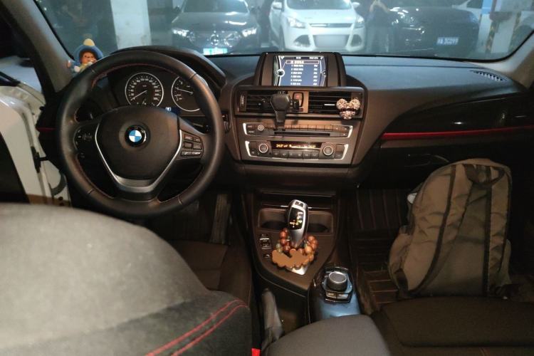 Used BMW 1 Series 2013 Revised 118i Sport Edition Center Console