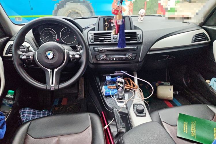 Used BMW 1 Series 2013 Facelifted 118i Leading Edition Center Console