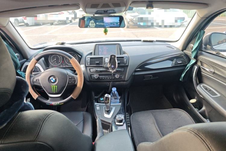 Used BMW 1 Series 2013 Facelifted 118i Leading Edition Center Console