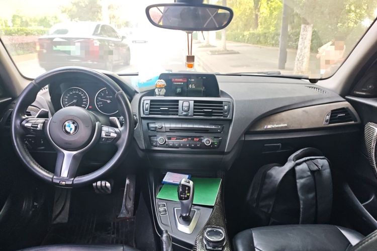 Used BMW 1 Series 2013 Facelifted 118i Leading Edition Center Console