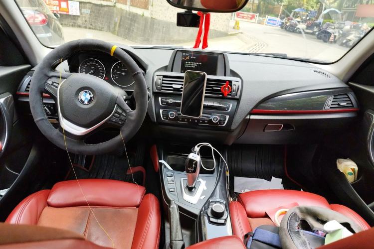 Used BMW 1 Series 2013 Revised 118i Sport Edition Center Console