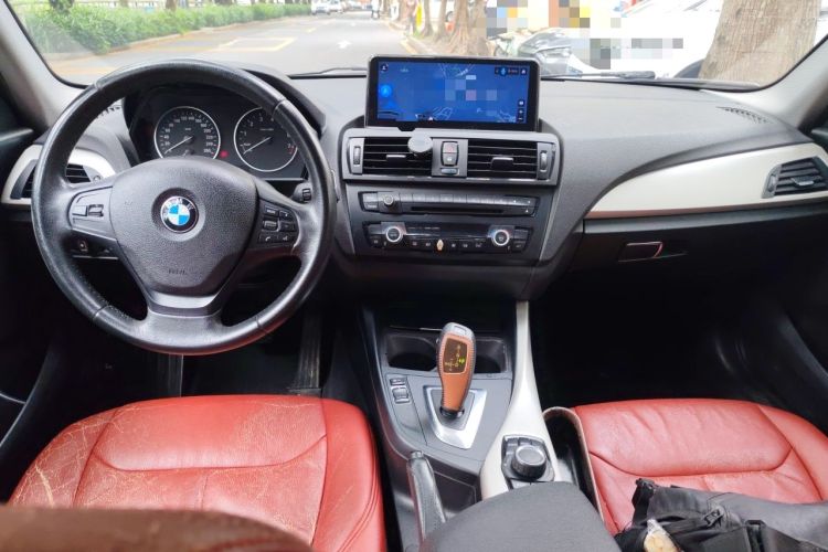 Used BMW 1 Series 2013 Facelifted 118i Leading Edition Center Console