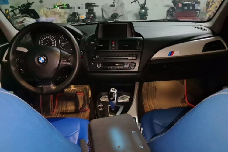 Used BMW 1 Series 2013 Facelifted 118i Leading Edition Center Console