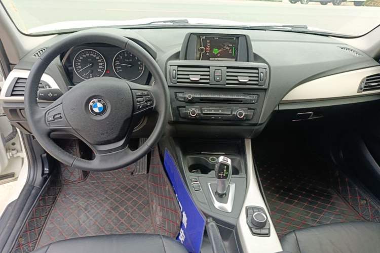 Used BMW 1 Series 2013 Revised 116i Leading Edition Center Console