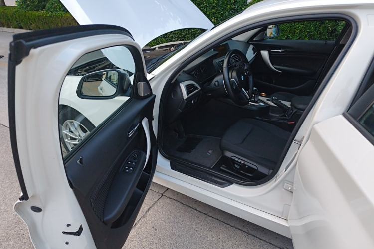 Used BMW 1 Series 2013 Facelifted 118i Leading Edition Driver Seat