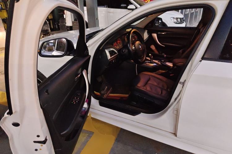 Used BMW 1 Series 2013 Facelifted 118i Leading Edition Driver Seat