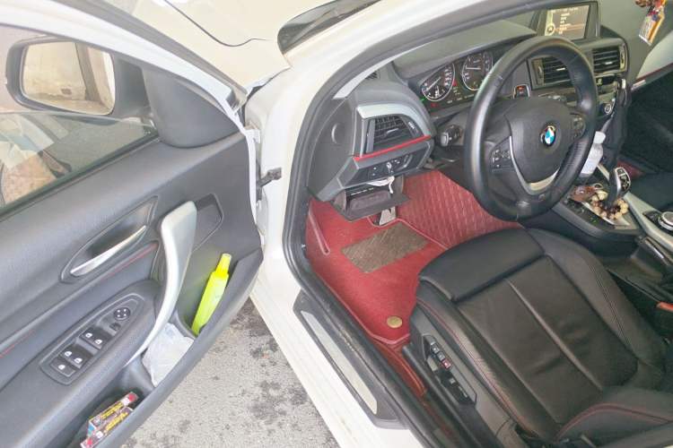 Used BMW 1 Series 2013 Revised 125i Sport Edition Driver Seat