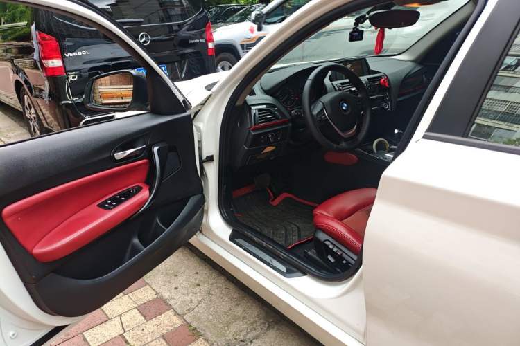 Used BMW 1 Series 2013 Revised 118i Sport Edition Driver Seat