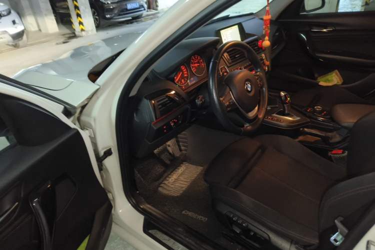 Used BMW 1 Series 2013 Revised 118i Sport Edition Driver Seat
