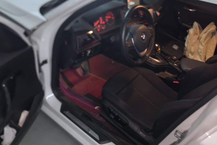 Used BMW 1 Series 2013 Revised 118i Sport Edition Driver Seat