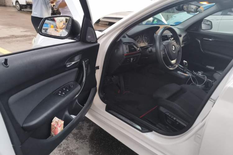 Used BMW 1 Series 2013 Revised 118i Sport Edition Driver Seat