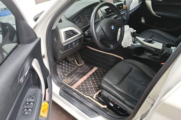 Used BMW 1 Series 2013 Facelifted 118i Leading Edition Driver Seat