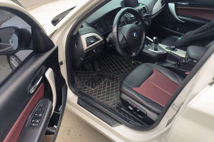 Used BMW 1 Series 2013 Facelifted 118i Leading Edition Driver Seat