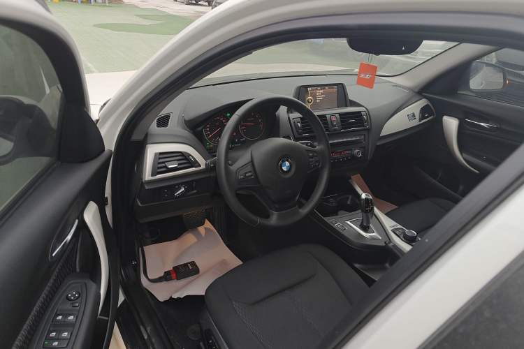 Used BMW 1 Series 2013 Facelifted 118i Leading Edition Driver Seat
