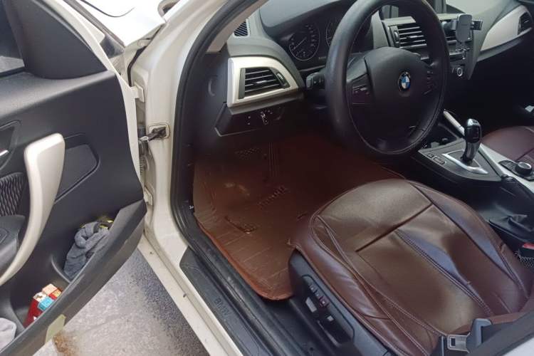 Used BMW 1 Series 2013 Facelifted 118i Leading Edition Driver Seat