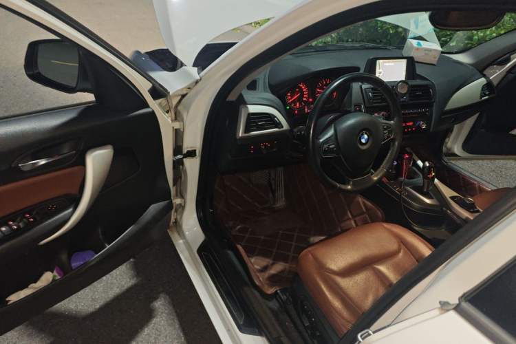 Used BMW 1 Series 2013 Facelifted 118i Leading Edition Driver Seat