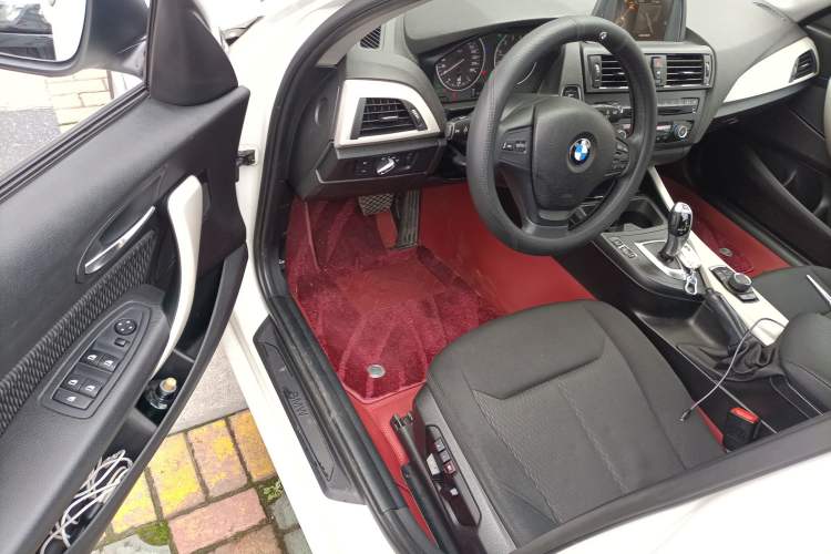 Used BMW 1 Series 2013 Facelifted 118i Leading Edition Driver Seat