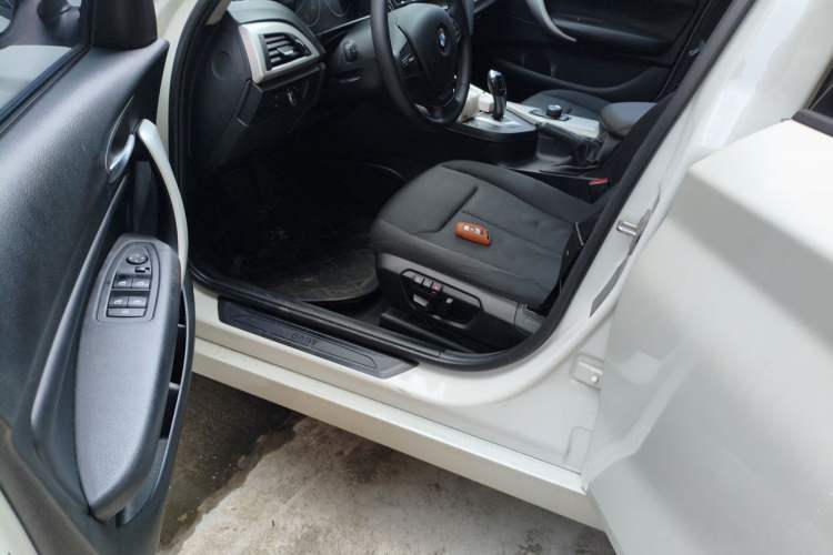 Used BMW 1 Series 2013 Facelifted 118i Leading Edition Driver Seat