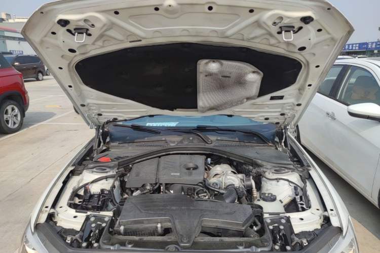 Used BMW 1 Series 2013 Revised 116i Leading Edition Engine Bay