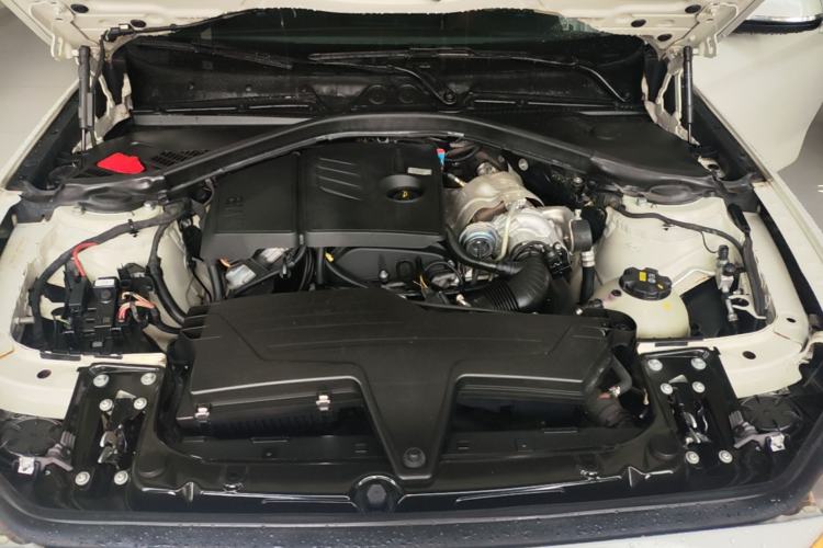 Used BMW 1 Series 2013 Revised 116i Leading Edition Engine Bay