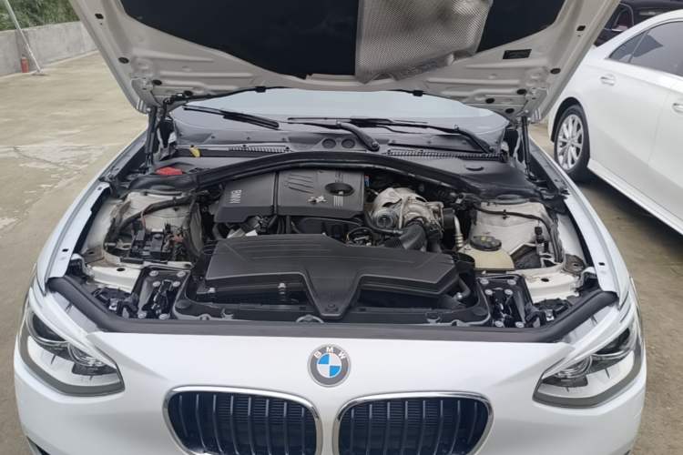Used BMW 1 Series 2013 Revised 118i Sport Edition Engine Bay