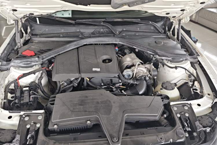 Used BMW 1 Series 2013 Facelifted 118i Leading Edition Engine Bay