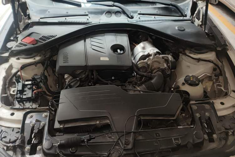 Used BMW 1 Series 2013 Facelifted 118i Leading Edition Engine Bay