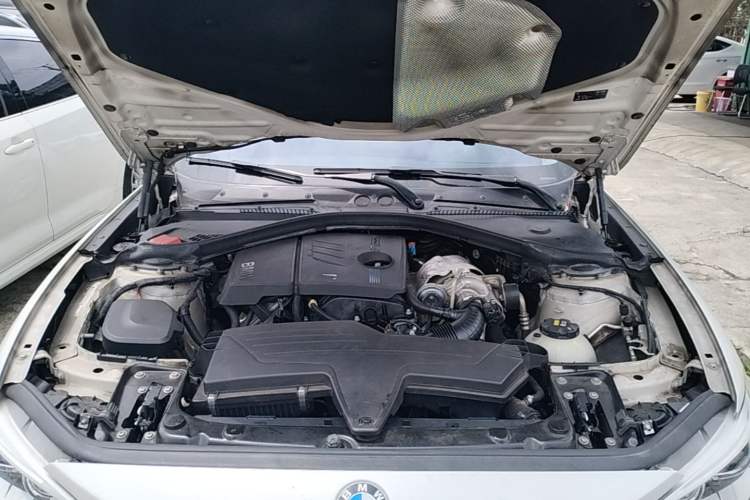 Used BMW 1 Series 2013 Revised 118i Sport Edition Engine Bay