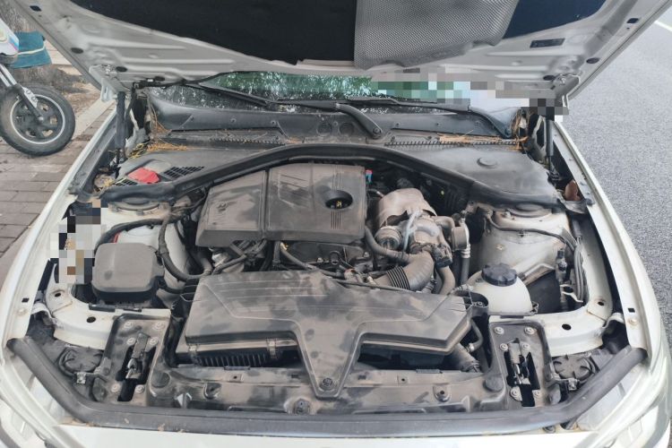 Used BMW 1 Series 2013 Revised 118i Sport Edition Engine Bay