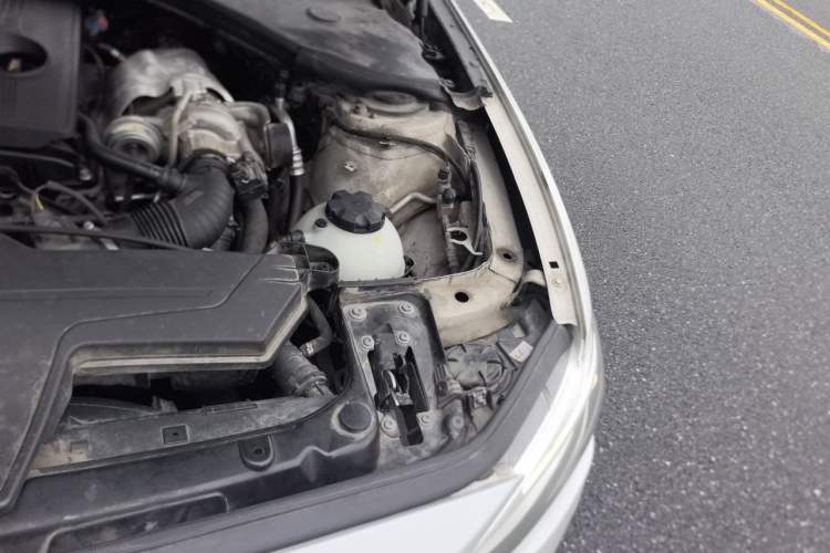 Used BMW 1 Series 2013 Revised 116i Urban Edition Engine Bay Left