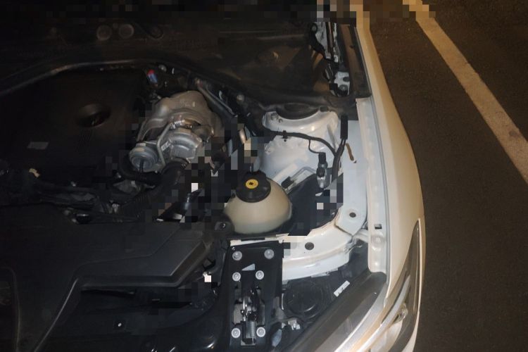 Used BMW 1 Series 2013 Revised 118i Sport Edition Engine Bay Left