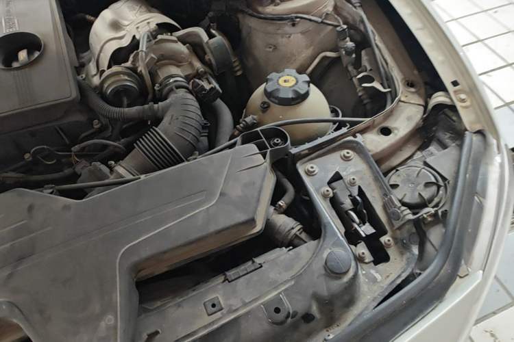 Used BMW 1 Series 2013 Revised 116i Urban Edition Engine Bay Left