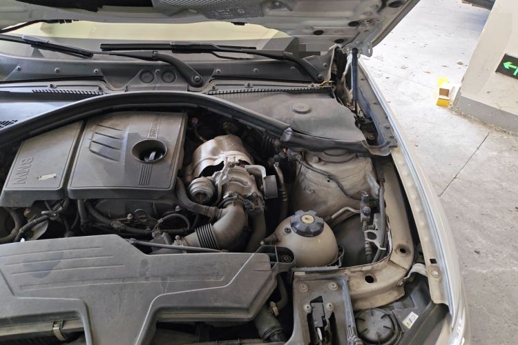 Used BMW 1 Series 2013 Revised 116i Leading Edition Engine Bay Left