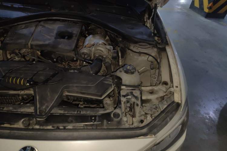 Used BMW 1 Series 2013 Facelifted 118i Leading Edition Engine Bay Left