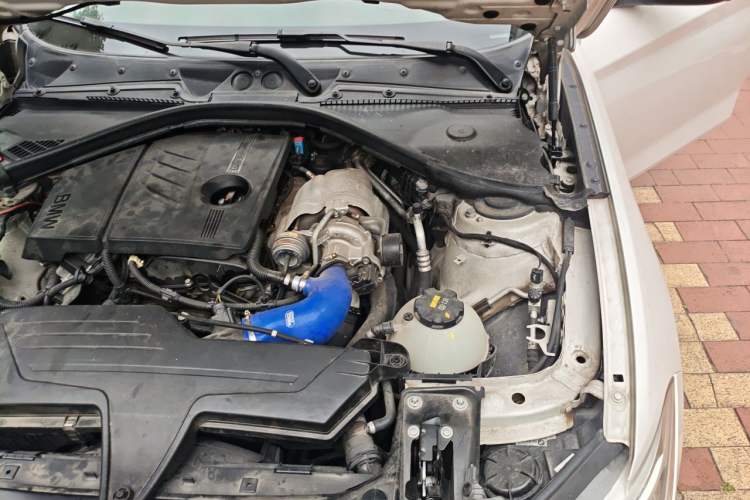 Used BMW 1 Series 2013 Revised 118i Sport Edition Engine Bay Left