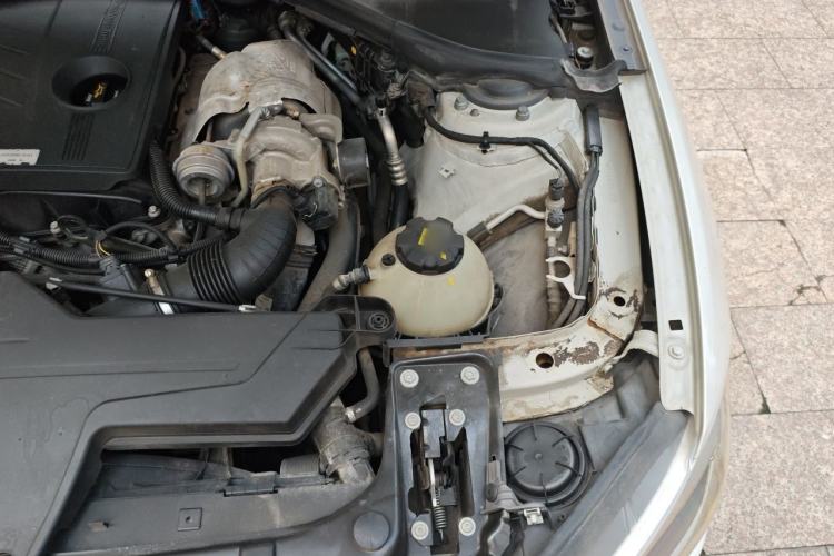 Used BMW 1 Series 2013 Revised 116i Leading Edition Engine Bay Left