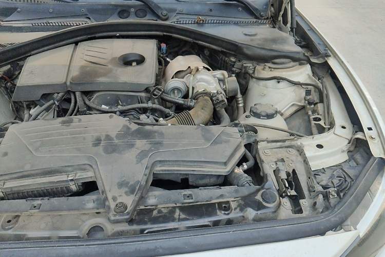 Used BMW 1 Series 2013 Revised 116i Leading Edition Engine Bay Left