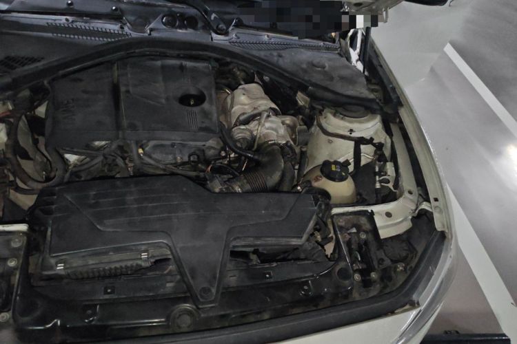 Used BMW 1 Series 2013 Revised 116i Leading Edition Engine Bay Left