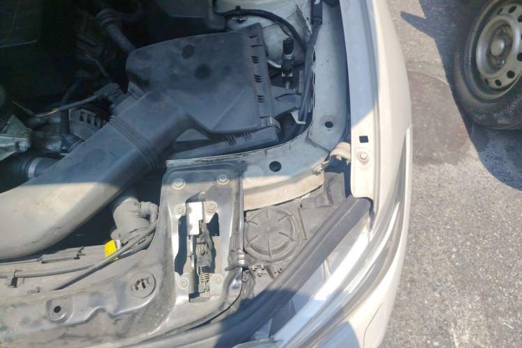 Used BMW 1 Series 2013 Facelift M135i 5-Door Version Engine Bay Left