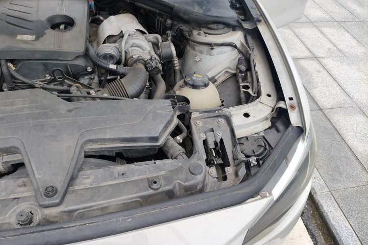 Used BMW 1 Series 2013 Revised 116i Leading Edition Engine Bay Left