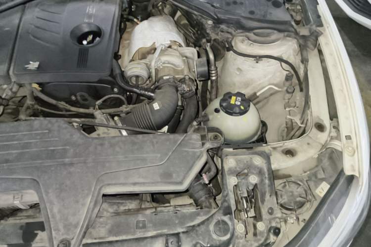 Used BMW 1 Series 2013 Revised 118i Sport Edition Engine Bay Left