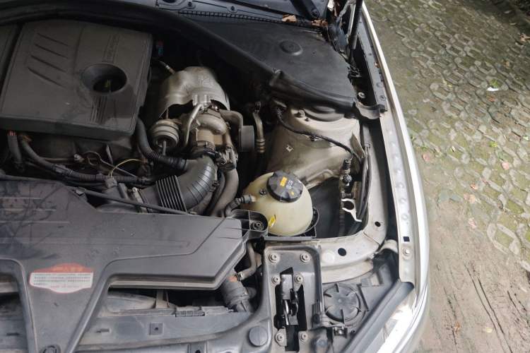 Used BMW 1 Series 2013 Facelifted 118i Leading Edition Engine Bay Left