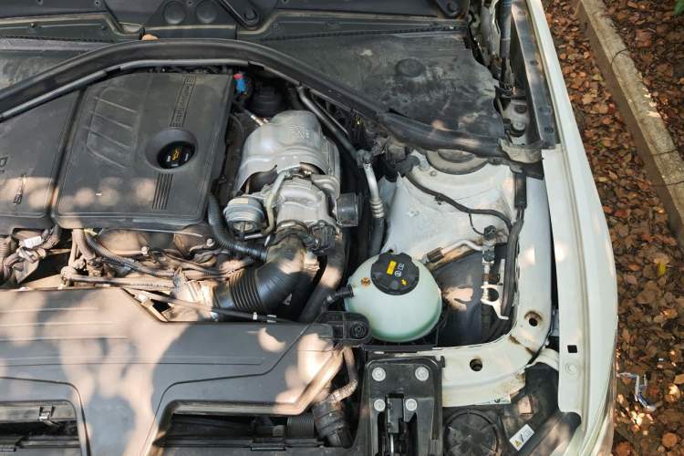 Used BMW 1 Series 2013 Facelifted 118i Leading Edition Engine Bay Left