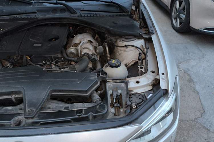 Used BMW 1 Series 2013 Facelifted 118i Leading Edition Engine Bay Left