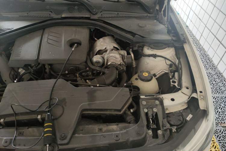 Used BMW 1 Series 2013 Facelifted 118i Leading Edition Engine Bay Left