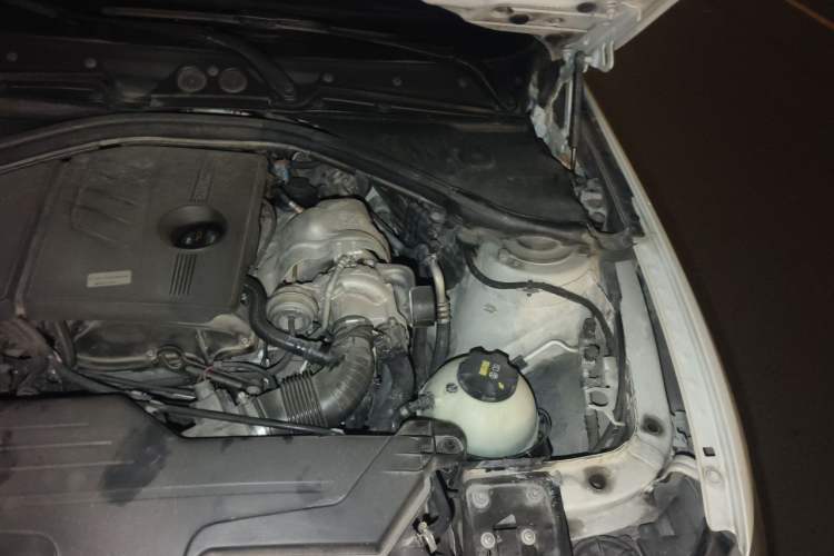 Used BMW 1 Series 2013 Revised 116i Leading Edition Engine Bay Left