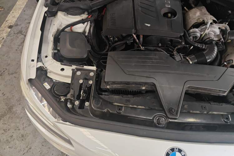 Used BMW 1 Series 2013 Revised 116i Leading Edition Engine Bay Right
