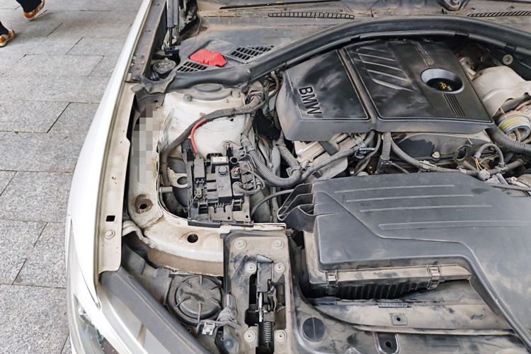 Used BMW 1 Series 2013 Revised 116i Leading Edition Engine Bay Right