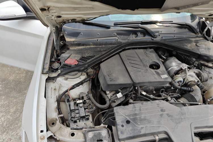 Used BMW 1 Series 2013 Revised 116i Leading Edition Engine Bay Right