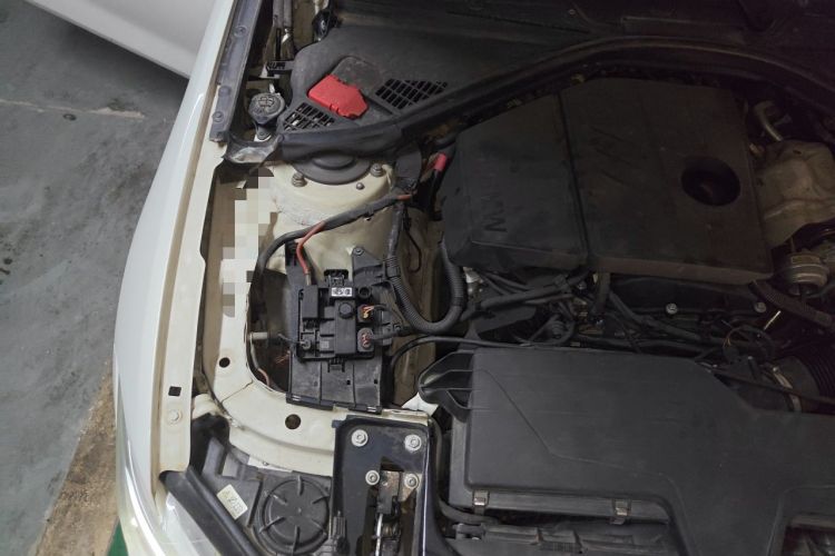 Used BMW 1 Series 2013 Facelifted 118i Leading Edition Engine Bay Right